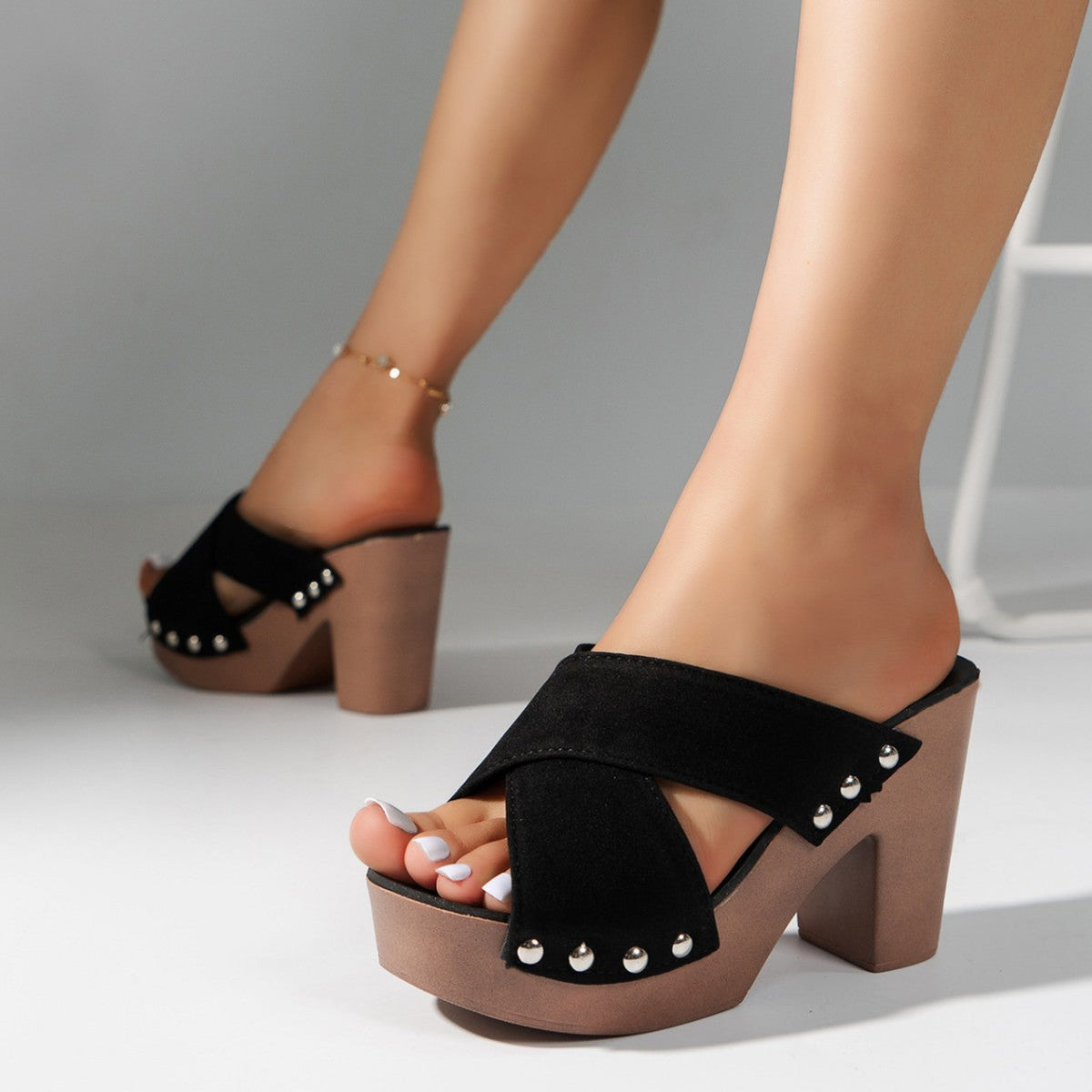 Open | Plateausandalen mit offener Spitze