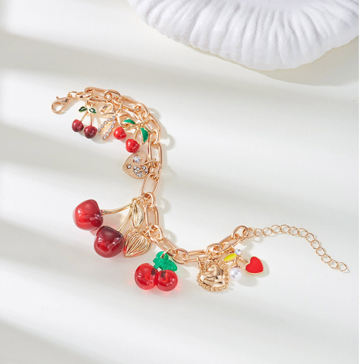 Red | Armband mit Kirschanhänger