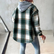 Sara | Kuschelige Knopfjacke