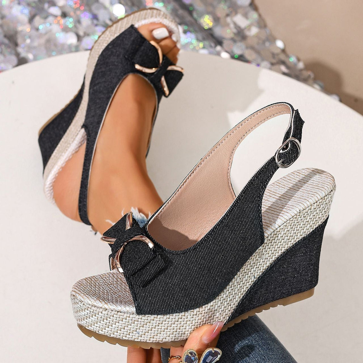 Celeste | Keilsandalen mit Schleife in Denim-Optik