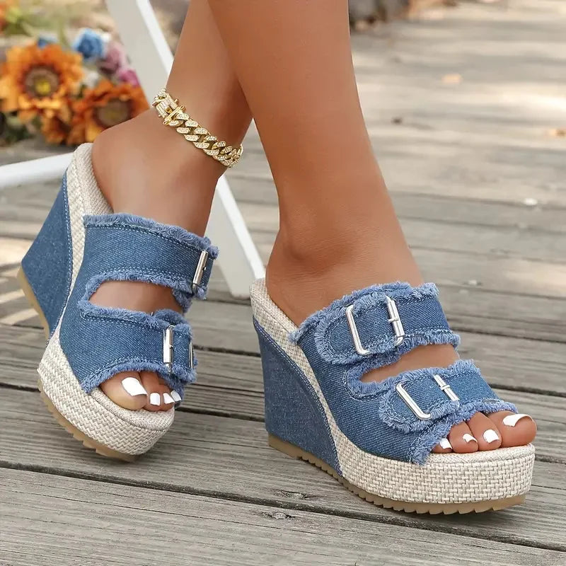Elara | Keilsandalen in Denim-Optik
