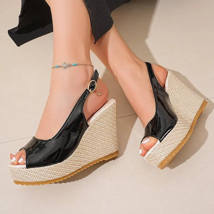 Breeze | Leichte Plateausandalen