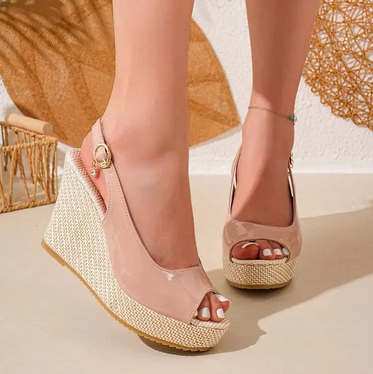 Breeze | Leichte Plateausandalen