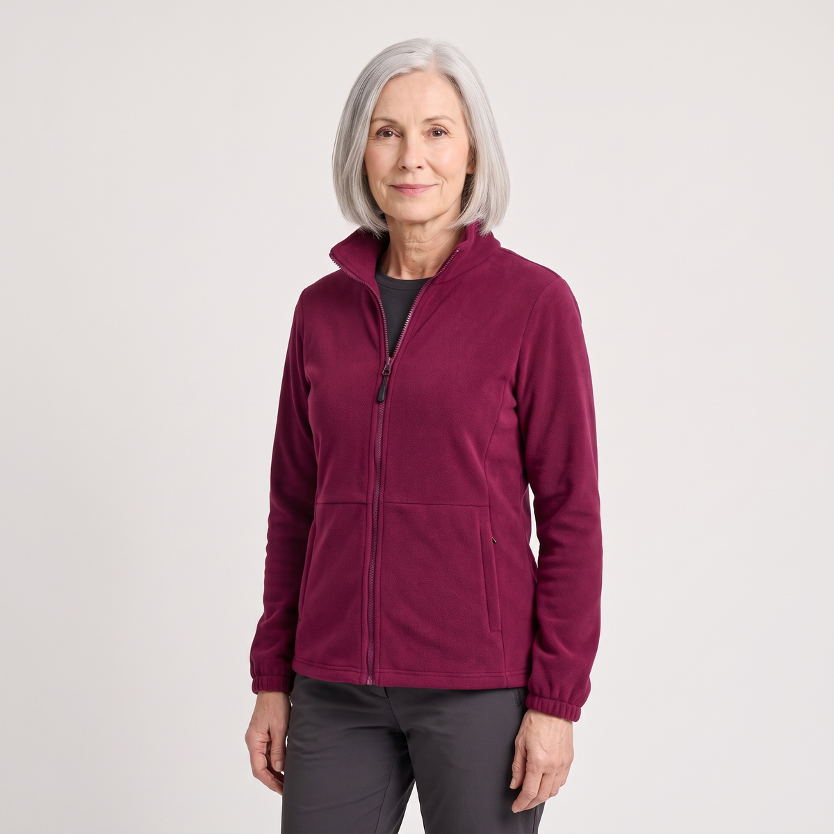 LightLoft Polarfleece-Jacke in Bordeaux, am Model