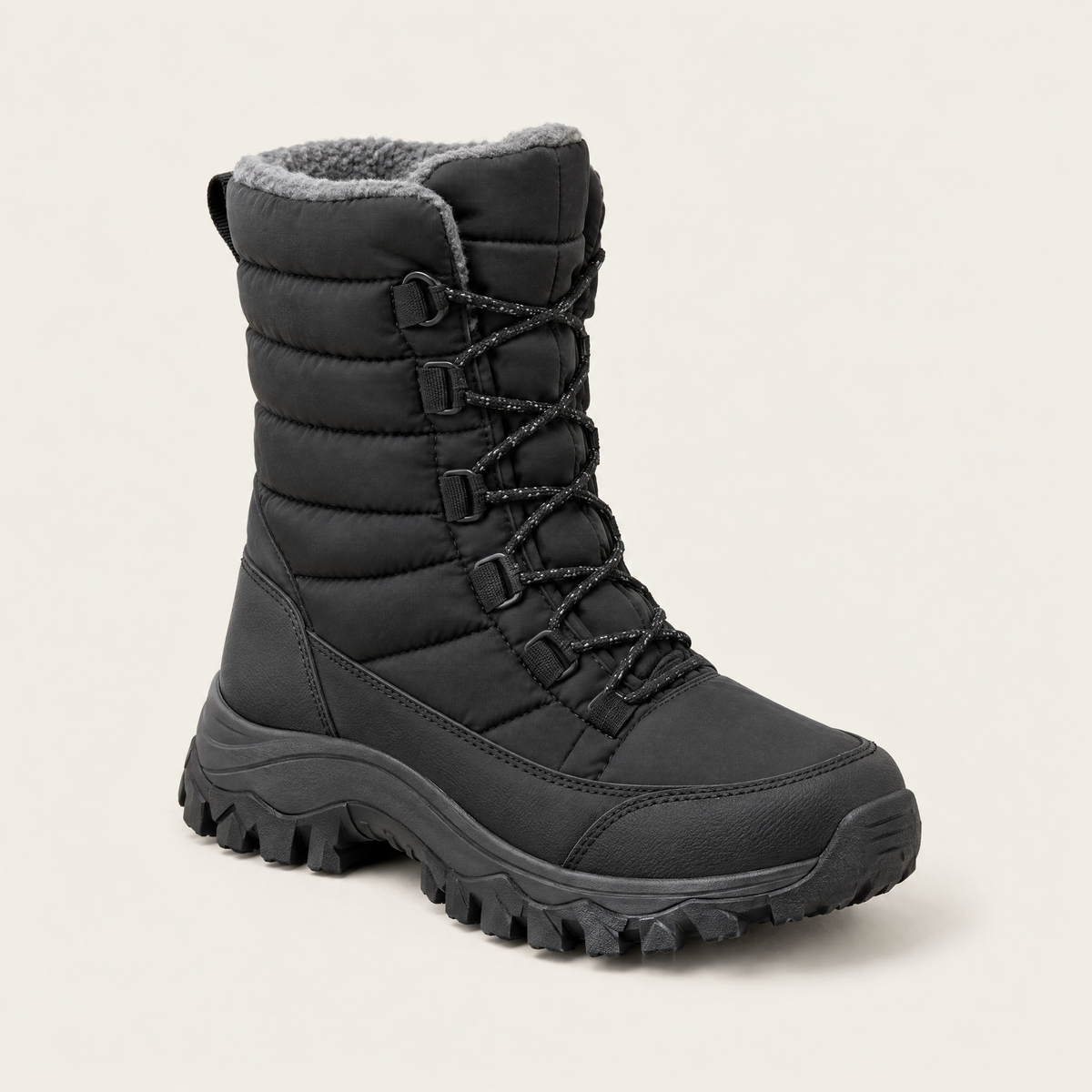 Schwarzer gefütterter Winterstiefel